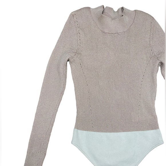 Free People Bodysuit Gold Tan Disco Sparkle Long Sleeve Top Size M NEW - Picture 10 of 16